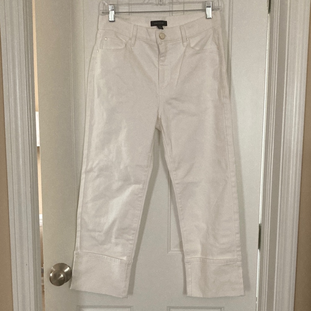 Ann Taylor White Straight Crop Jeans 👖, size-4P, New